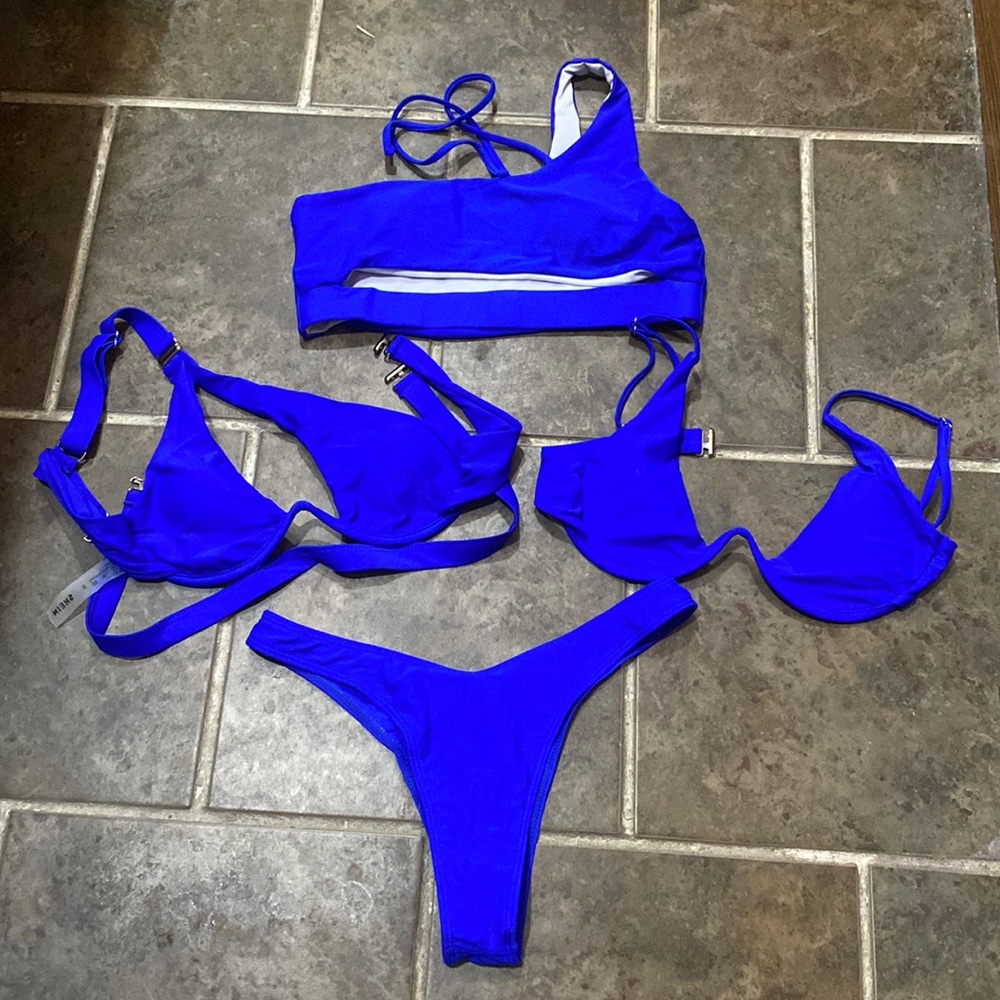Four piece bikini set